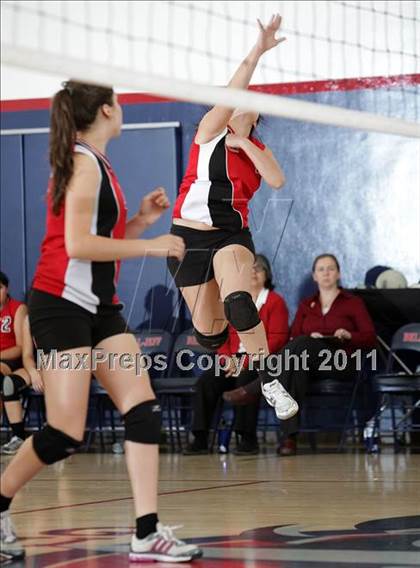 Thumbnail 1 in Sacred Heart of Jesus @ Bellarmine-Jefferson (CIF SS Playoffs) photogallery.