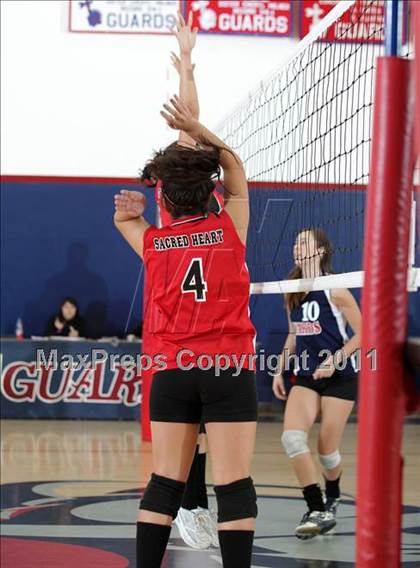 Thumbnail 1 in Sacred Heart of Jesus @ Bellarmine-Jefferson (CIF SS Playoffs) photogallery.