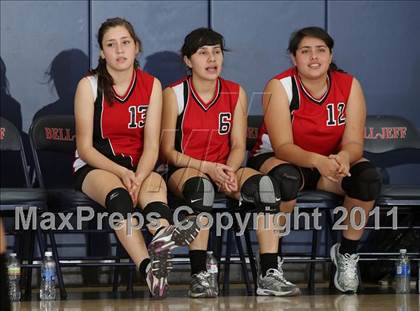 Thumbnail 2 in Sacred Heart of Jesus @ Bellarmine-Jefferson (CIF SS Playoffs) photogallery.
