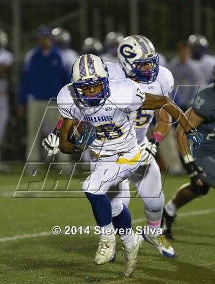 Thumbnail 2 in Grossmont @ Helix photogallery.