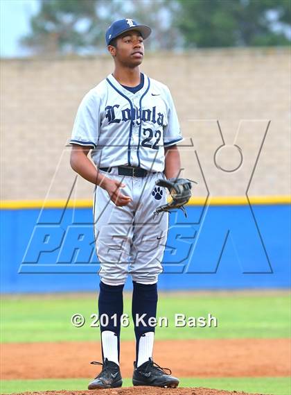 Thumbnail 1 in Camarillo vs. Loyola photogallery.