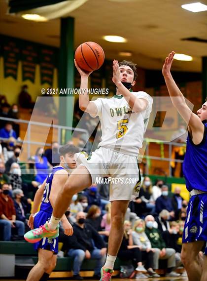 Thumbnail 2 in Roslyn vs Lynbrook photogallery.