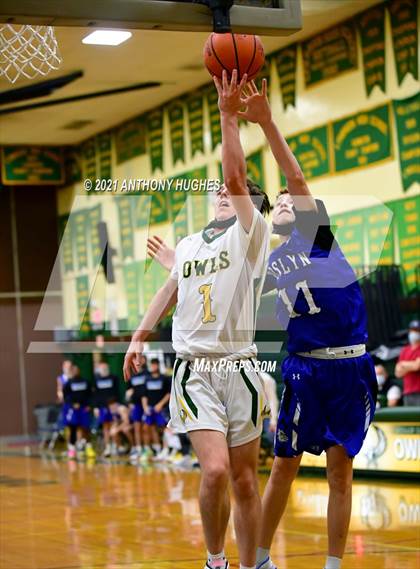 Thumbnail 1 in Roslyn vs Lynbrook photogallery.