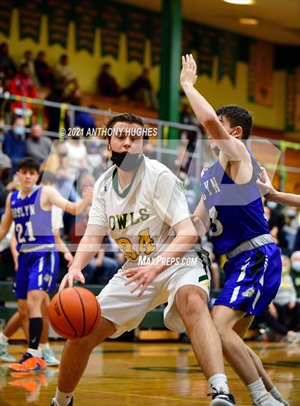 Thumbnail 2 in Roslyn vs Lynbrook photogallery.