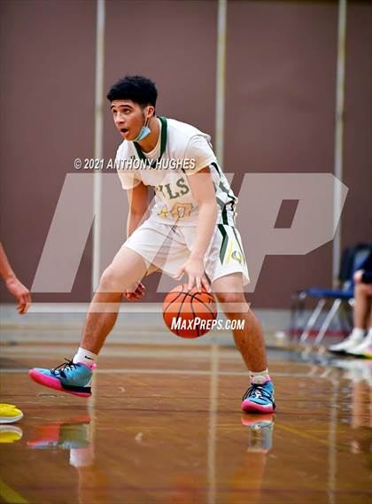 Thumbnail 1 in Roslyn vs Lynbrook photogallery.