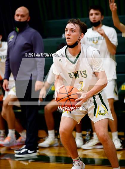 Thumbnail 3 in Roslyn vs Lynbrook photogallery.