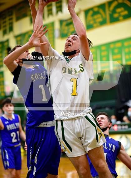 Thumbnail 2 in Roslyn vs Lynbrook photogallery.
