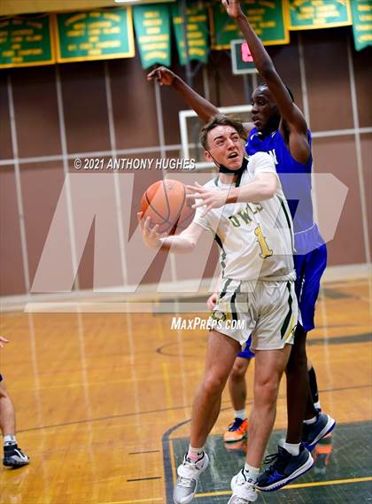 Thumbnail 1 in Roslyn vs Lynbrook photogallery.