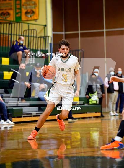 Thumbnail 3 in Roslyn vs Lynbrook photogallery.