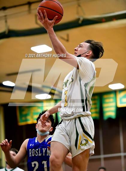 Thumbnail 2 in Roslyn vs Lynbrook photogallery.