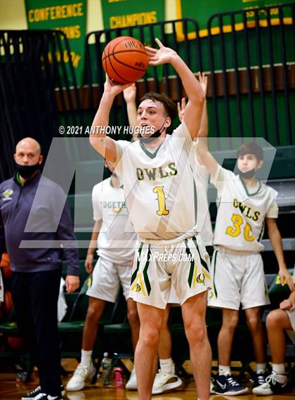 Thumbnail 2 in Roslyn vs Lynbrook photogallery.