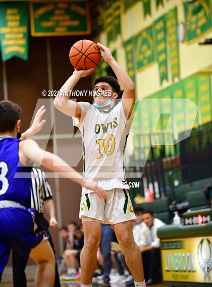 Thumbnail 1 in Roslyn vs Lynbrook photogallery.