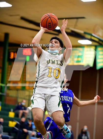 Thumbnail 3 in Roslyn vs Lynbrook photogallery.