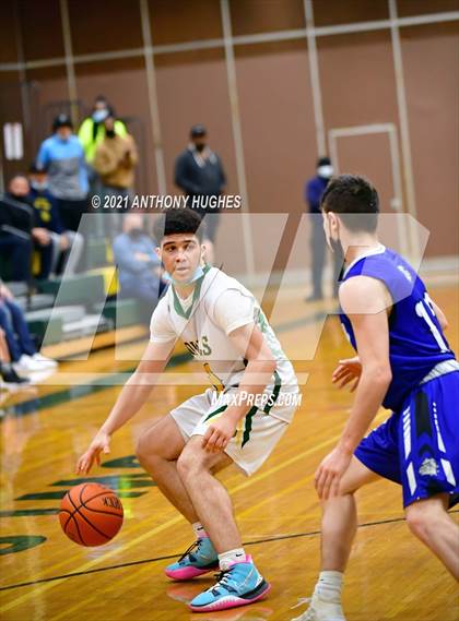 Thumbnail 2 in Roslyn vs Lynbrook photogallery.