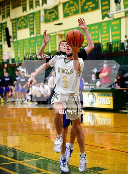 Thumbnail 2 in Roslyn vs Lynbrook photogallery.