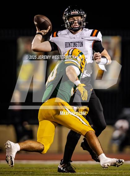 Thumbnail 1 in Huntington Beach @ Edison (CIF Southern Section Division 3 Round 1) photogallery.