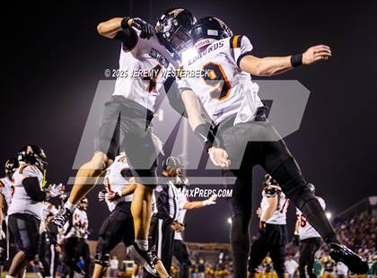 Thumbnail 1 in Huntington Beach @ Edison (CIF Southern Section Division 3 Round 1) photogallery.