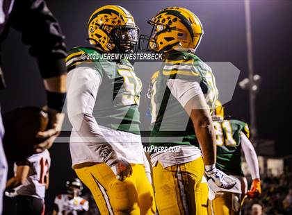 Thumbnail 1 in Huntington Beach @ Edison (CIF Southern Section Division 3 Round 1) photogallery.