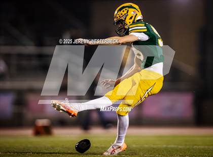 Thumbnail 2 in Huntington Beach @ Edison (CIF Southern Section Division 3 Round 1) photogallery.