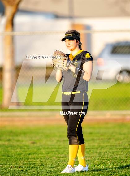 Thumbnail 1 in Del Oro @ River City photogallery.