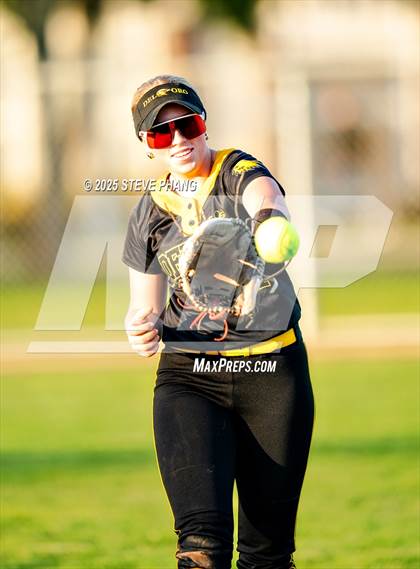 Thumbnail 1 in Del Oro @ River City photogallery.