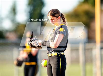 Thumbnail 1 in Del Oro @ River City photogallery.