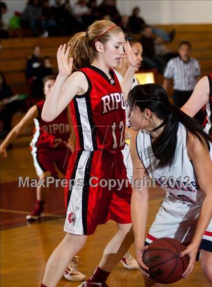 Thumbnail 2 in Ripon @ Modesto Christian photogallery.