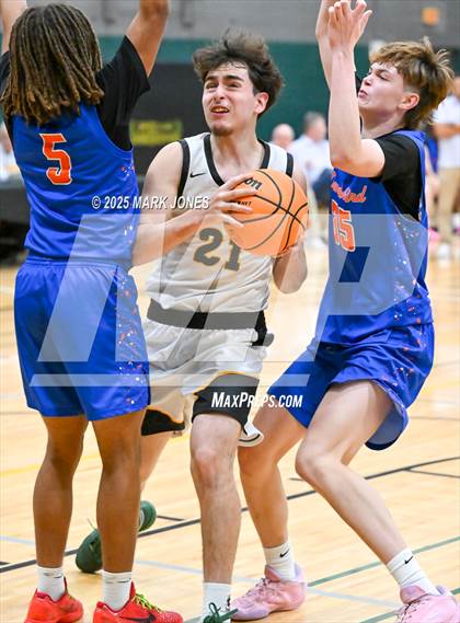 Thumbnail 2 in Thunderbird vs. Goldwater (Judy Dixon Holiday Tournament) photogallery.
