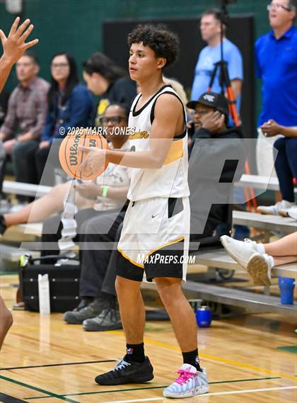 Thumbnail 1 in Thunderbird vs. Goldwater (Judy Dixon Holiday Tournament) photogallery.