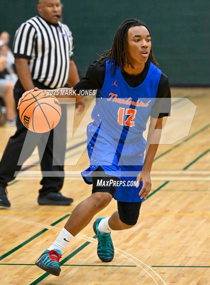 Thumbnail 2 in Thunderbird vs. Goldwater (Judy Dixon Holiday Tournament) photogallery.