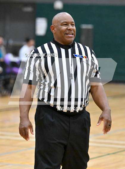 Thumbnail 2 in Thunderbird vs. Goldwater (Judy Dixon Holiday Tournament) photogallery.