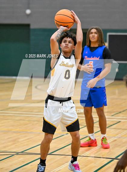 Thumbnail 3 in Thunderbird vs. Goldwater (Judy Dixon Holiday Tournament) photogallery.