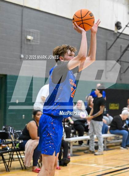 Thumbnail 2 in Thunderbird vs. Goldwater (Judy Dixon Holiday Tournament) photogallery.