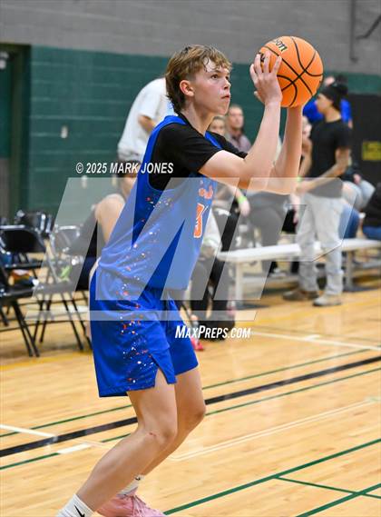 Thumbnail 3 in Thunderbird vs. Goldwater (Judy Dixon Holiday Tournament) photogallery.