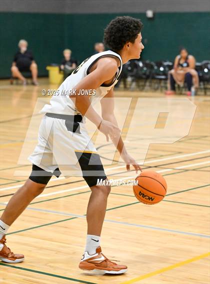 Thumbnail 1 in Thunderbird vs. Goldwater (Judy Dixon Holiday Tournament) photogallery.