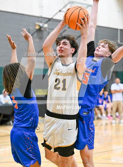 Thumbnail 3 in Thunderbird vs. Goldwater (Judy Dixon Holiday Tournament) photogallery.