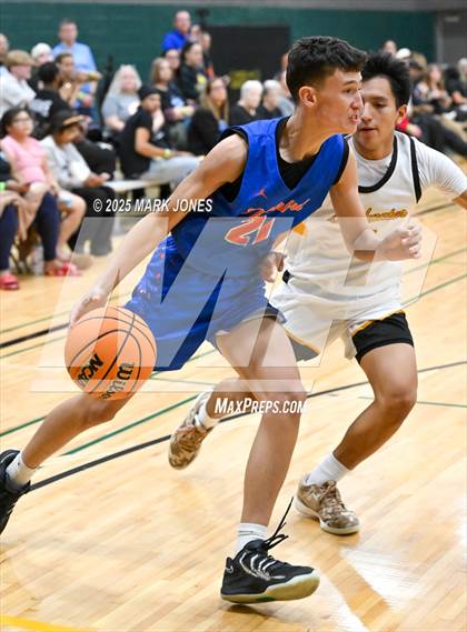 Thumbnail 1 in Thunderbird vs. Goldwater (Judy Dixon Holiday Tournament) photogallery.