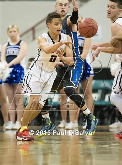 Thumbnail 3 in Eaglecrest vs. Legend (CHSAA 5A Great 8) photogallery.