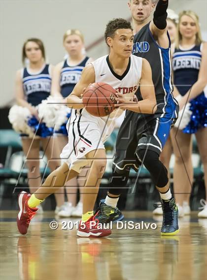 Thumbnail 2 in Eaglecrest vs. Legend (CHSAA 5A Great 8) photogallery.