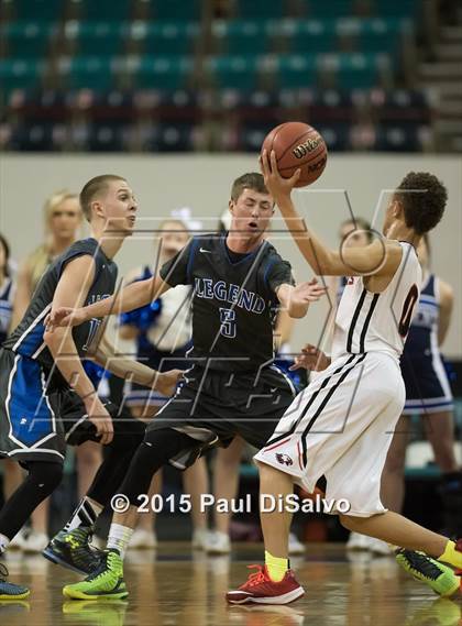 Thumbnail 3 in Eaglecrest vs. Legend (CHSAA 5A Great 8) photogallery.