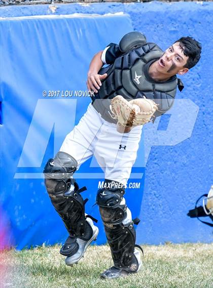 Thumbnail 3 in Cobre vs. Taos photogallery.