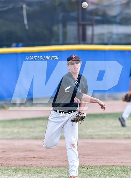 Thumbnail 3 in Cobre vs. Taos photogallery.