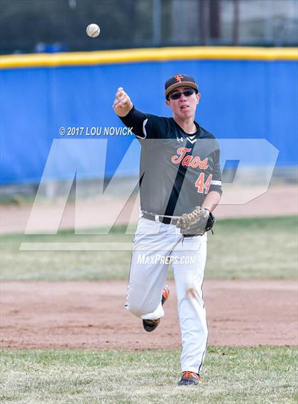 Thumbnail 2 in Cobre vs. Taos photogallery.