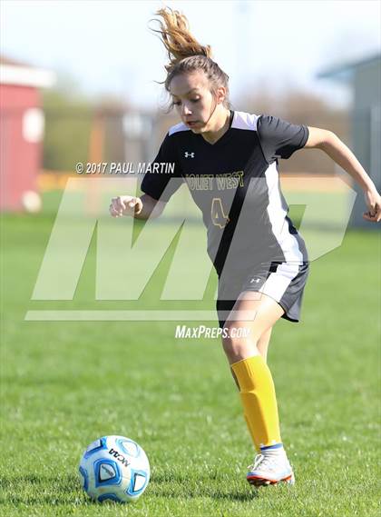 Thumbnail 1 in Joliet West @ Lockport photogallery.
