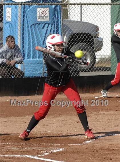 Thumbnail 1 in Rosamond @ Tehachapi photogallery.