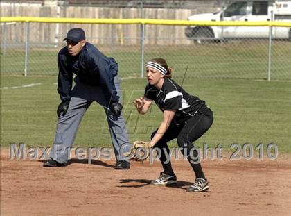 Thumbnail 3 in Rosamond @ Tehachapi photogallery.