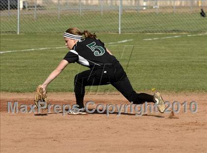 Thumbnail 2 in Rosamond @ Tehachapi photogallery.