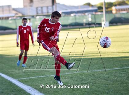 Thumbnail 3 in Lee [Robert E.] vs Canyon (Region 4 26-6A Bi-District Playoff) photogallery.