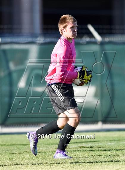 Thumbnail 3 in Lee [Robert E.] vs Canyon (Region 4 26-6A Bi-District Playoff) photogallery.
