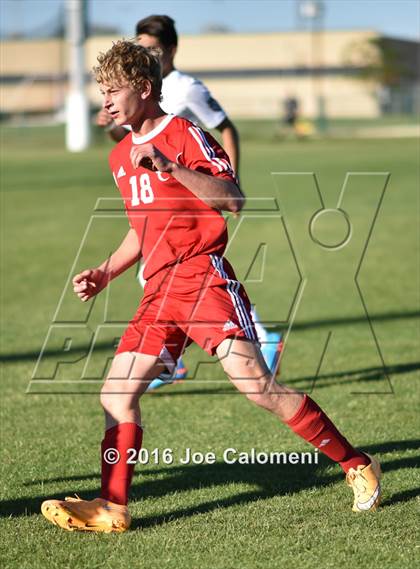 Thumbnail 3 in Lee [Robert E.] vs Canyon (Region 4 26-6A Bi-District Playoff) photogallery.